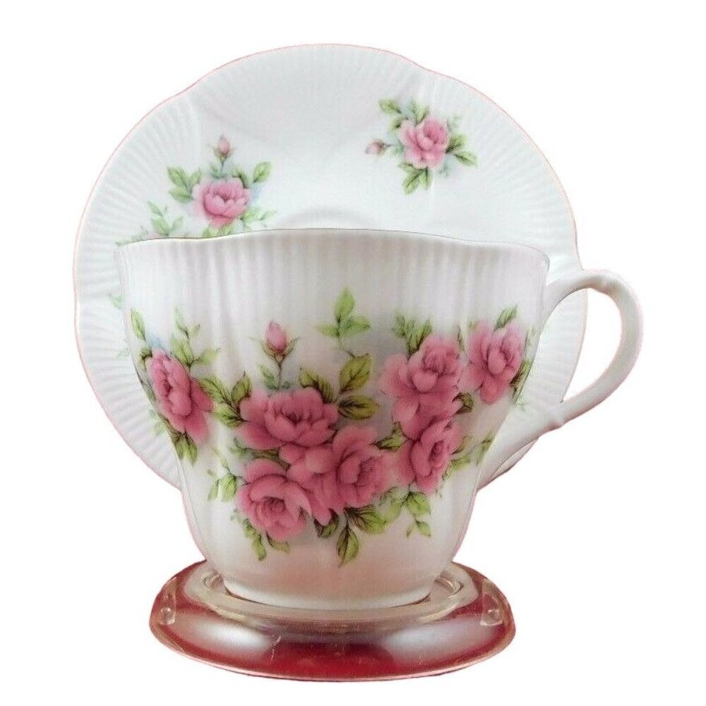 ROYAL ALBERT PINK ROSES TEA CUP & SAUCER